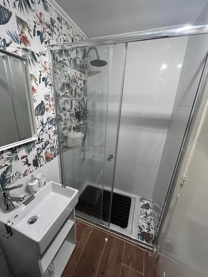 Mediterranean House - Privadas En Casa Compartida Alloggio in famiglia